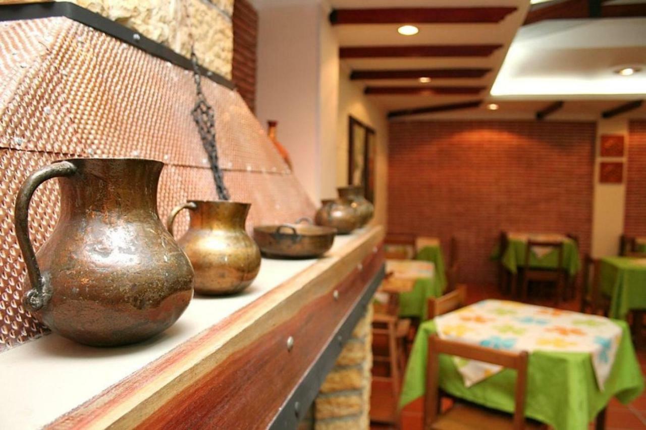 Casa Madrigal Hotel Pasto Buitenkant foto